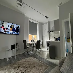 Modern 2-bedroom Apartment-dublin Apartment